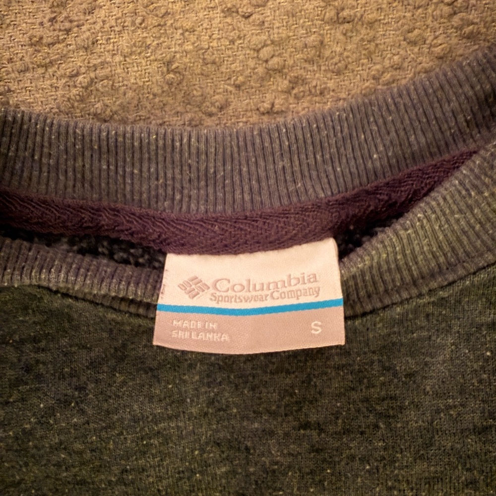 Columbia Olive Green Pullover